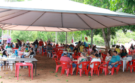 SERVIDOR PÚBLICO DE ROCHEDO TEVE ALMOÇO DE CONFRATERNIZAÇÃO