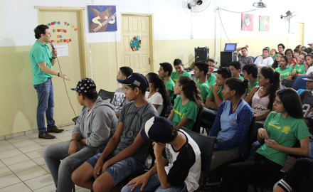 Vereador mais votado de Campo Grande veio a Rochedo para palestrar sobre drogas.