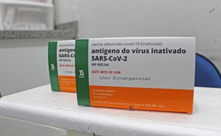 A Prefeitura Municipal de Rochedo iniciou a vacinação contra a COVID-19