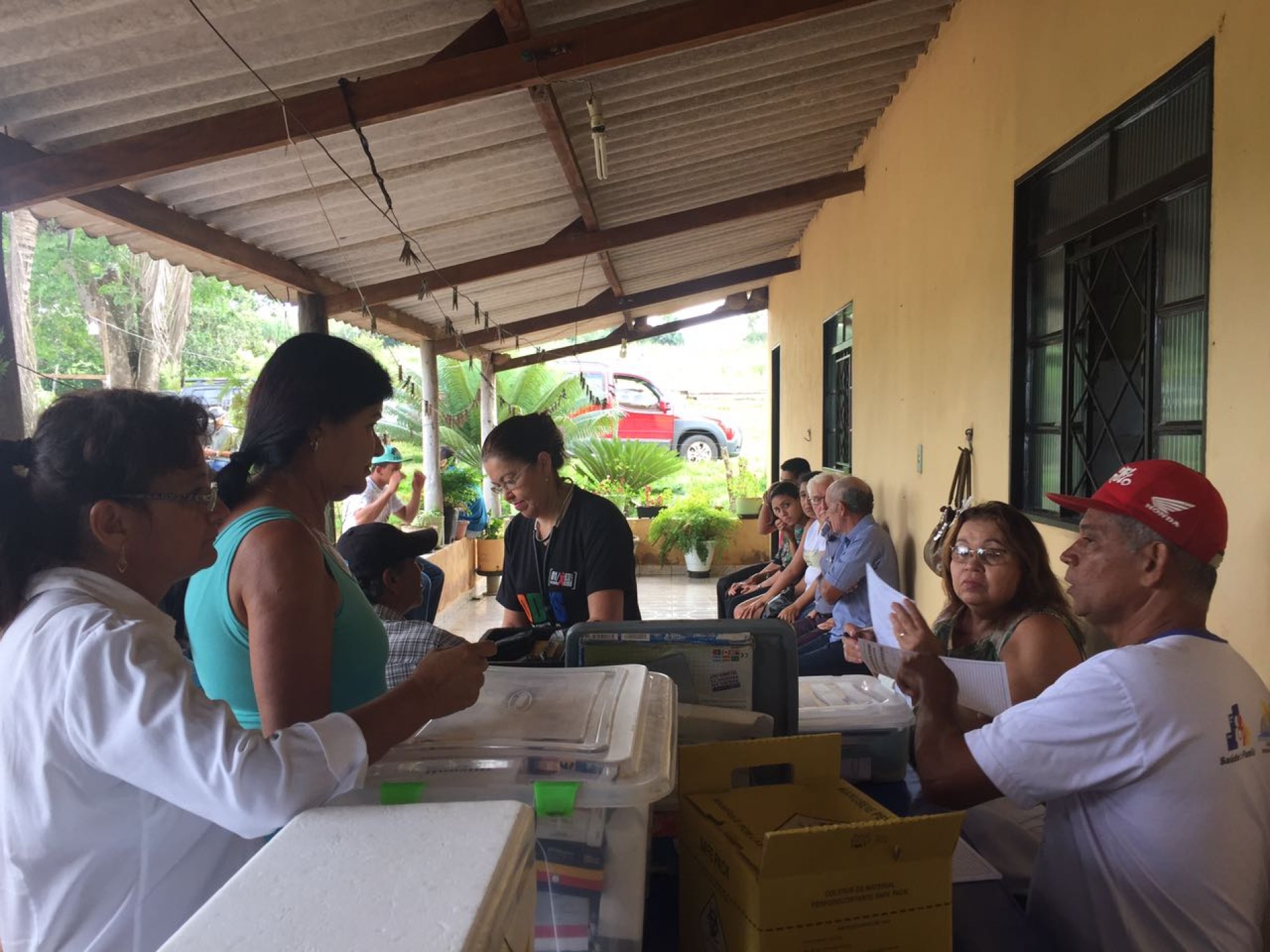 ESF/Rural continua vacinação na zona rural de Rochedo