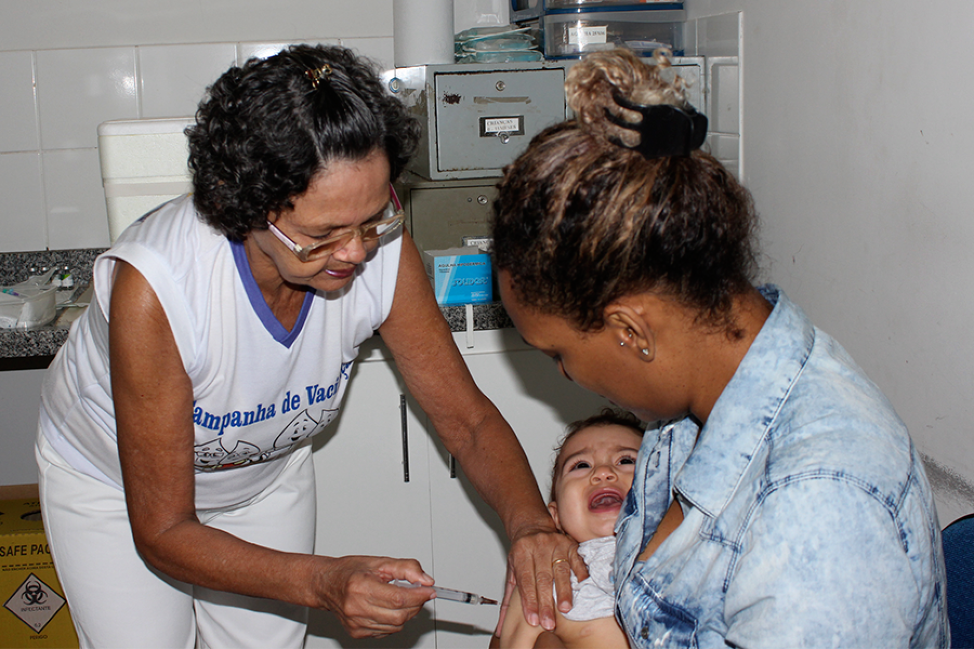 A CAMPANHA DE VACINAÇÃO CONTRA A GRIPE H1N1 CONTINUA.